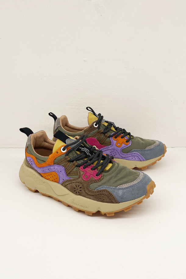 Sneakers-1