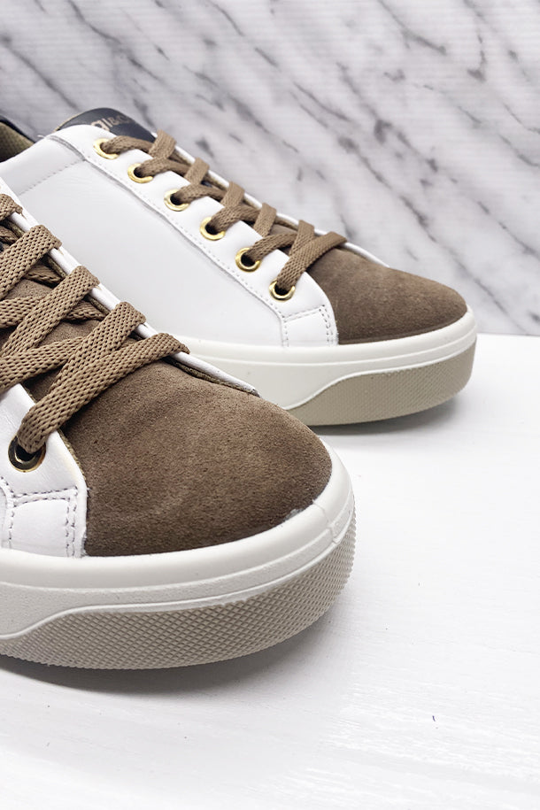 Sneakers-3