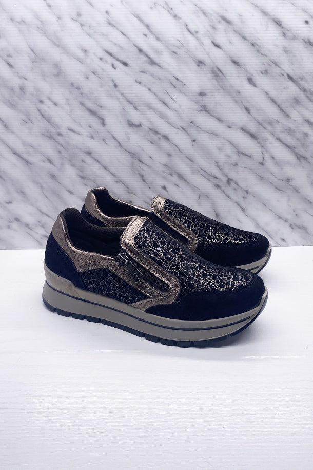 Sneakers-1