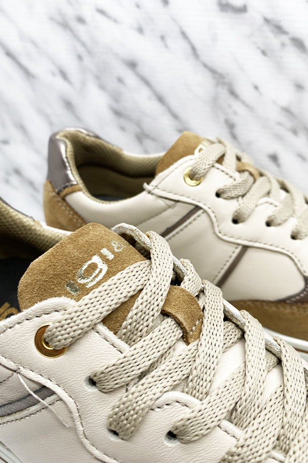 Sneakers-2