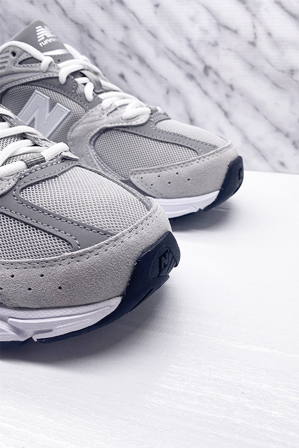Sneakers-3
