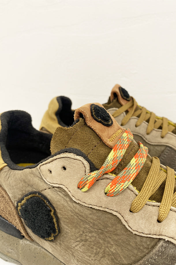 Sneakers-3