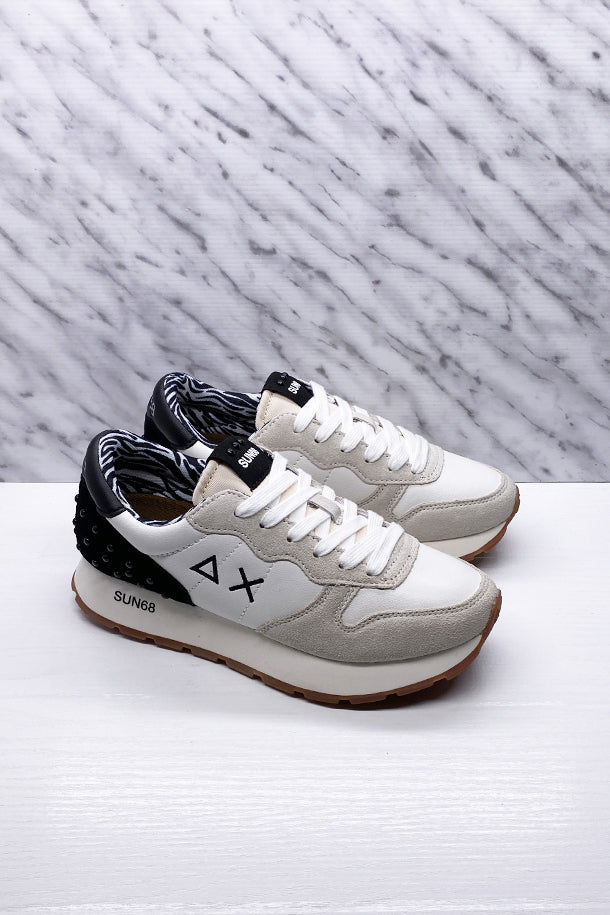 Sneakers-1