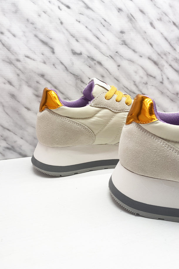 Sneakers-4