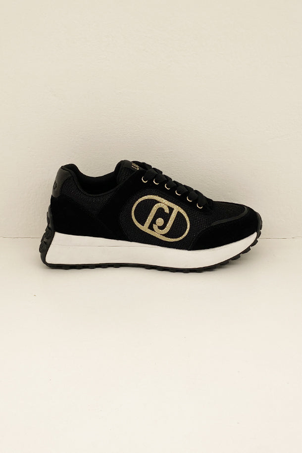 Sneakers-1