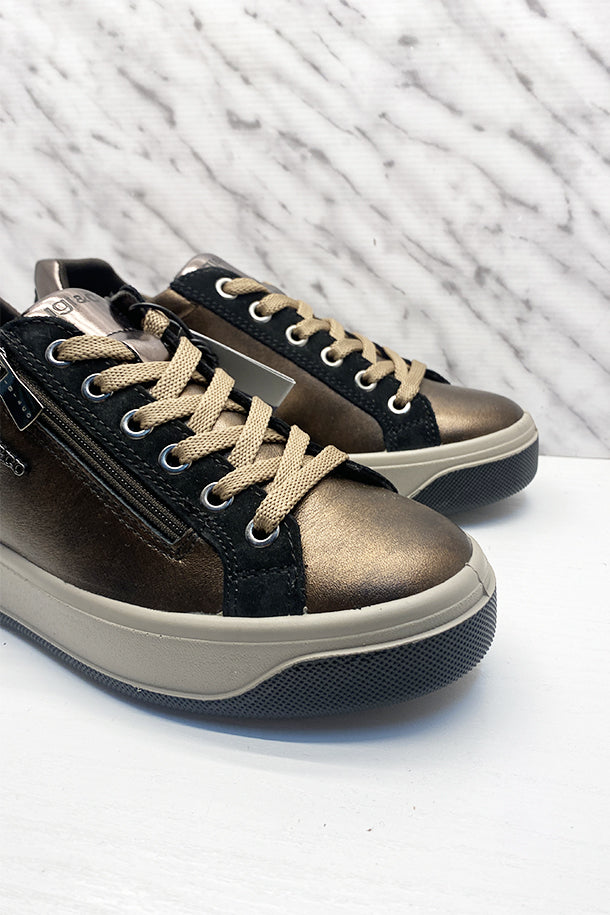 Sneakers-2