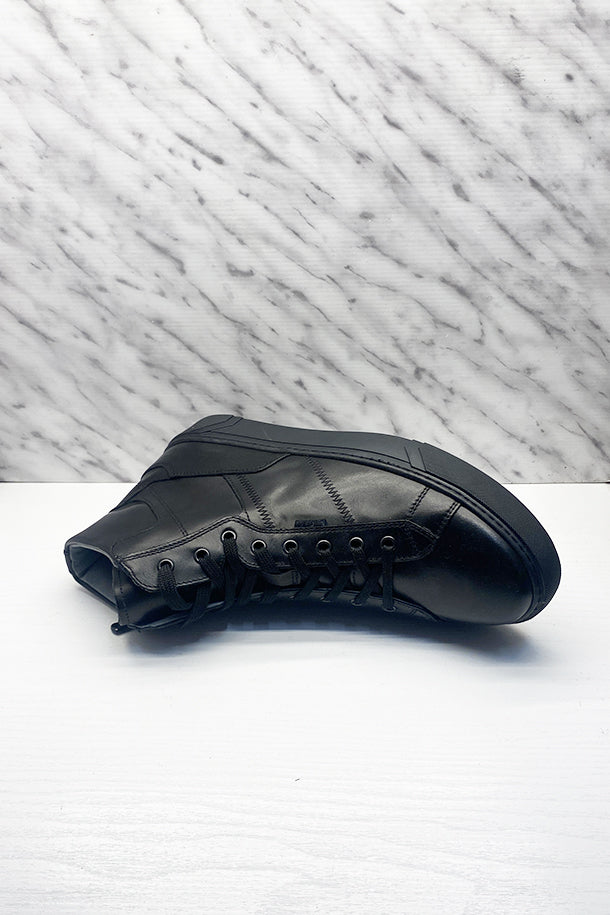 Sneakers-1
