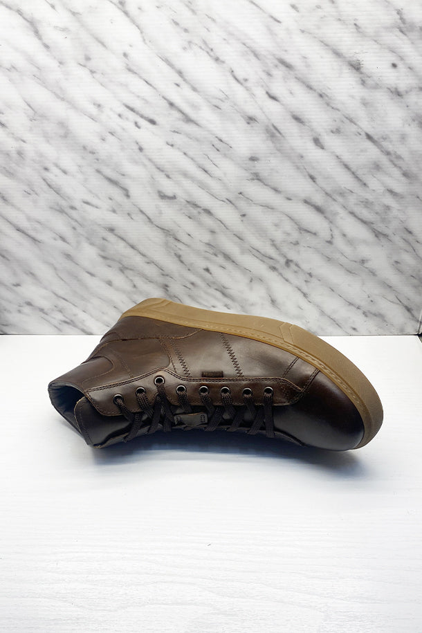 Sneakers-1