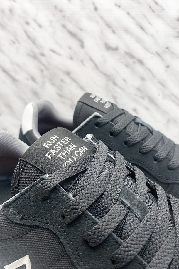 Sneakers-2