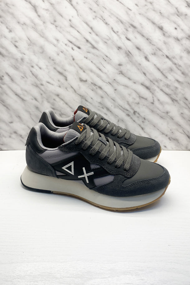 Sneakers-1