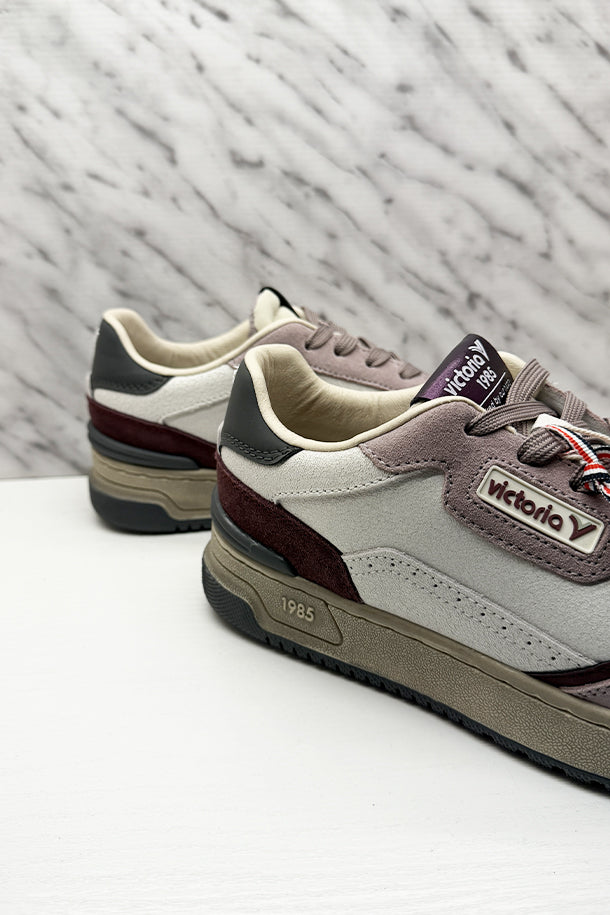 Sneakers-3