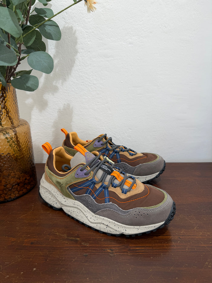 Sneakers-1
