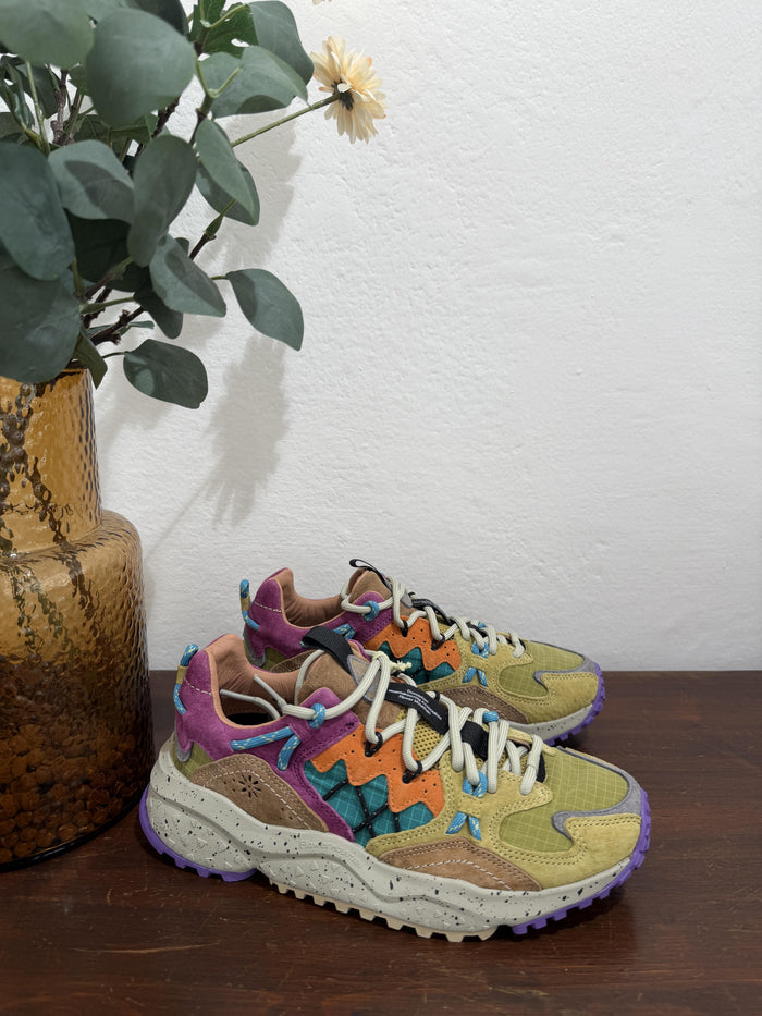 Sneakers-1