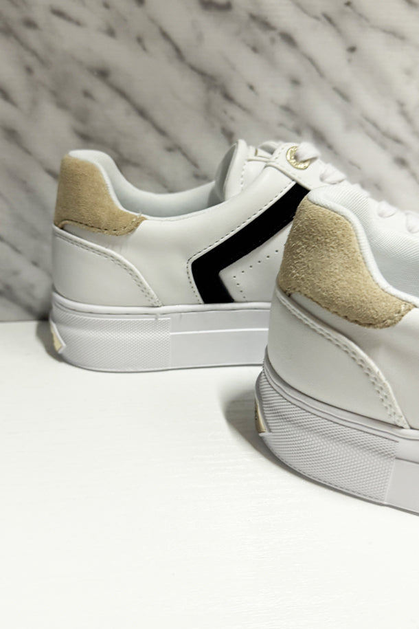 Sneakers-3