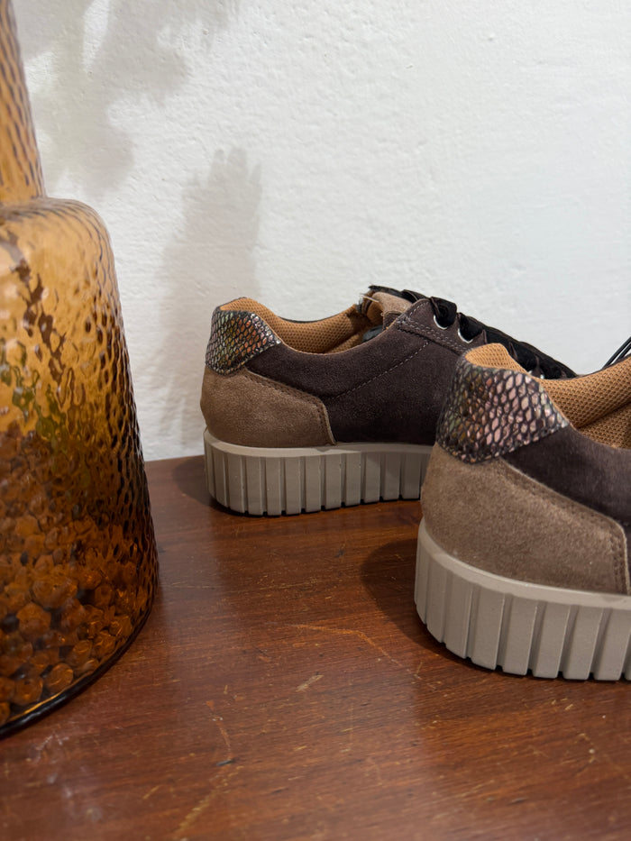 Sneakers-3