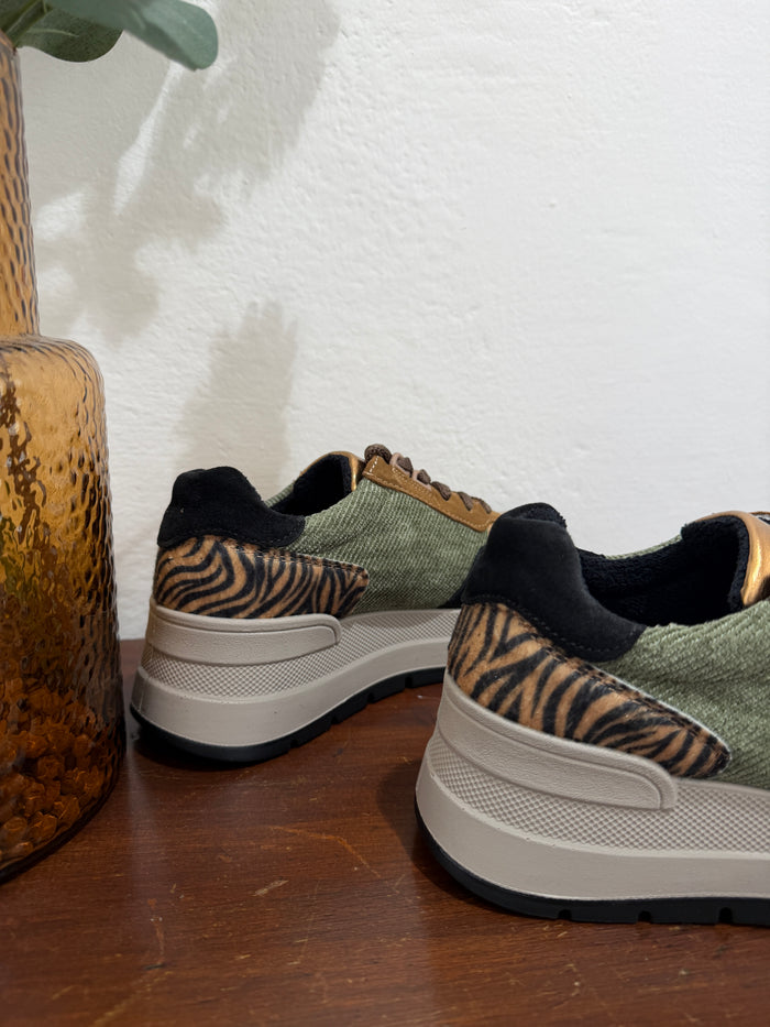 Sneakers-3