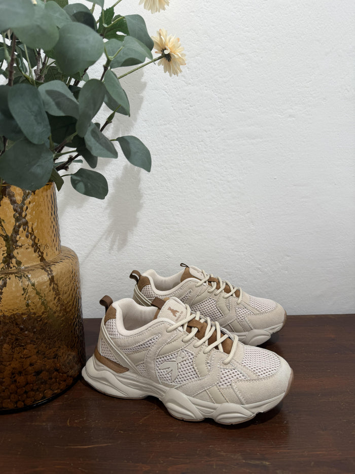 Sneakers-1