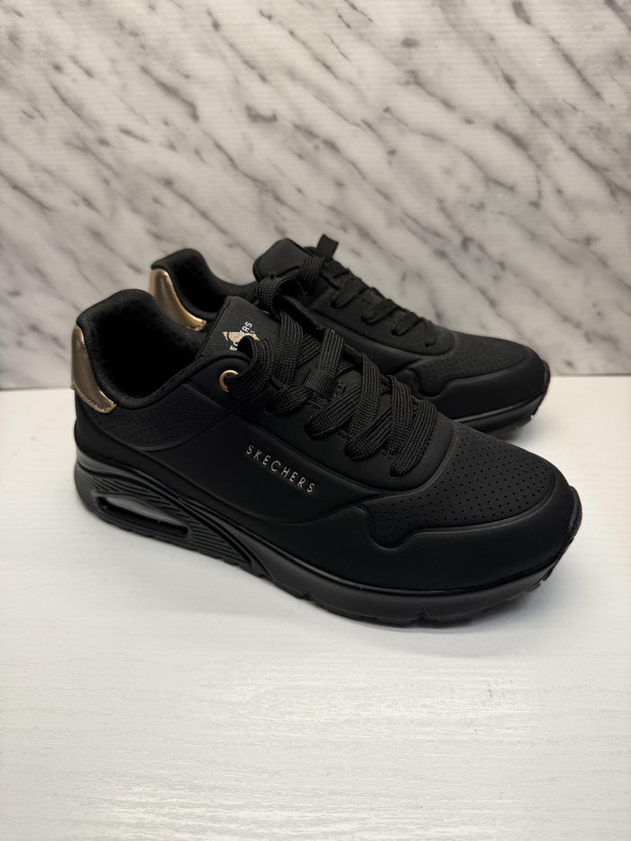 Sneakers-1