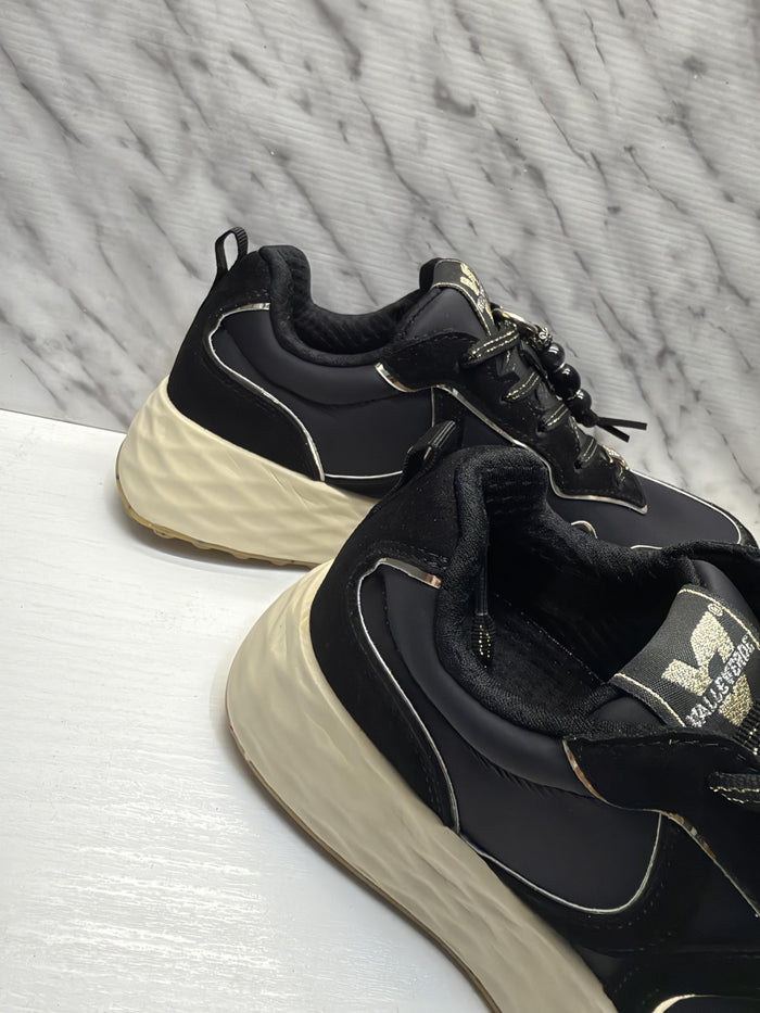 Sneakers-3