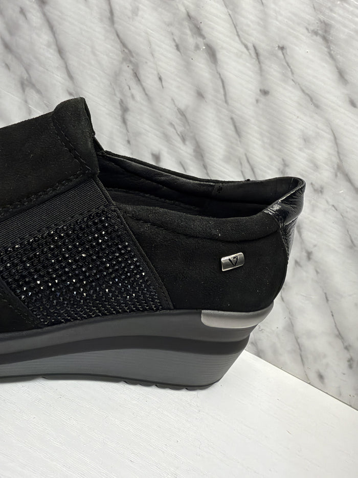 Sneakers-3