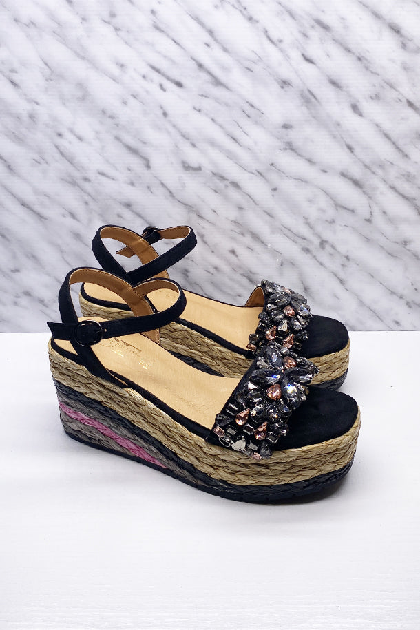 Sandali con zeppa-1