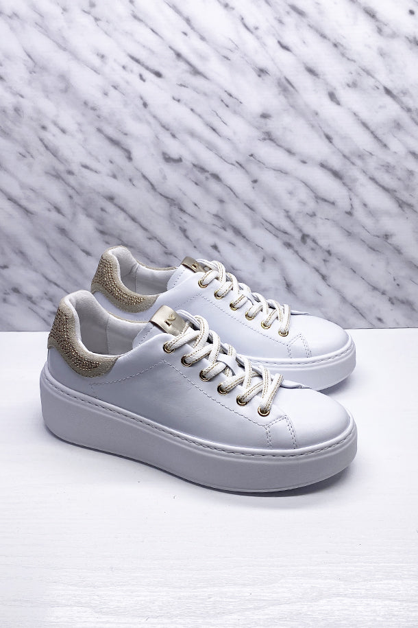 Sneakers-1