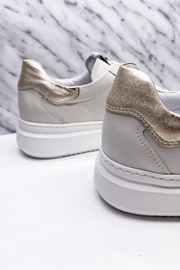 Sneakers-4