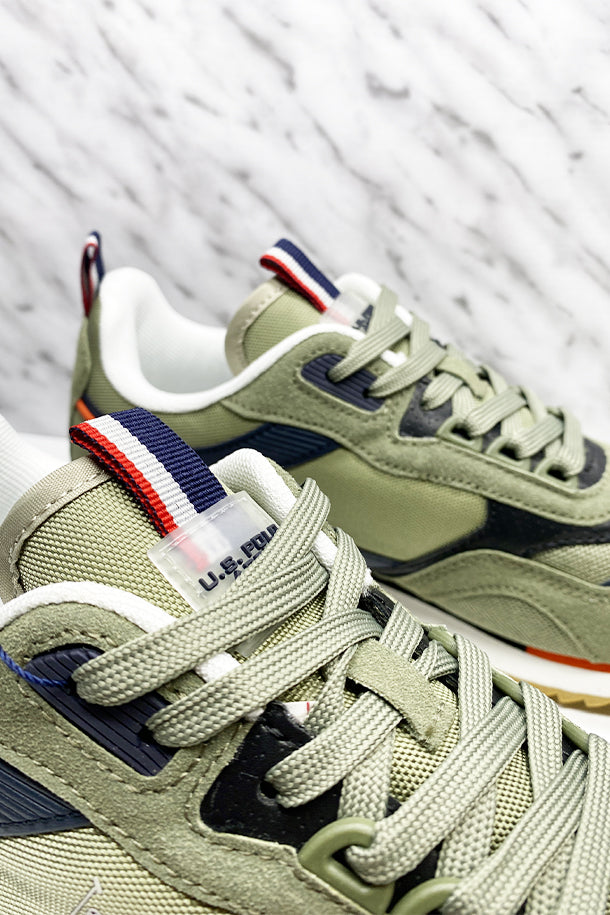 Sneakers-2