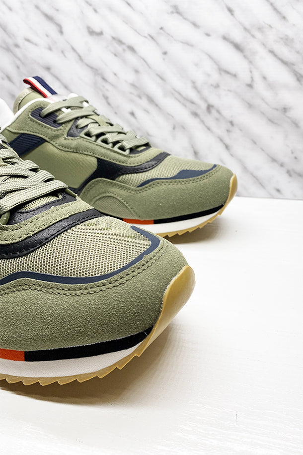 Sneakers-3