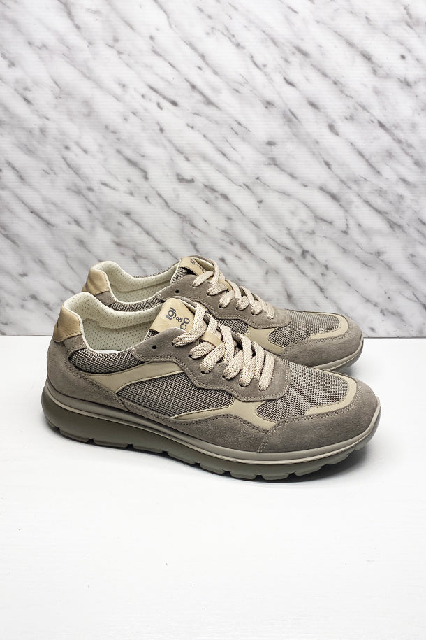 Sneakers allacciate-1