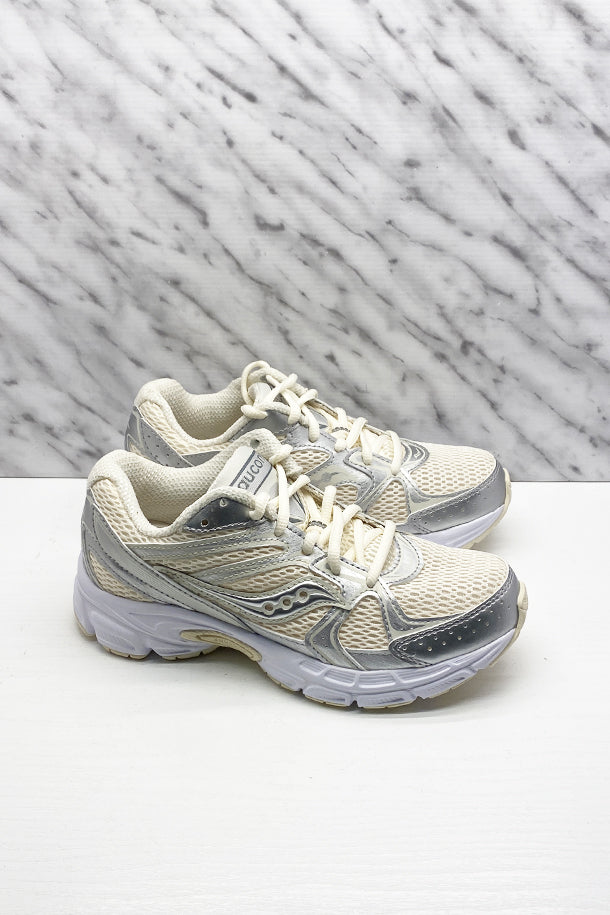 Sneakers allacciate-1