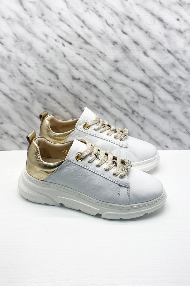 Sneakers allacciate-1