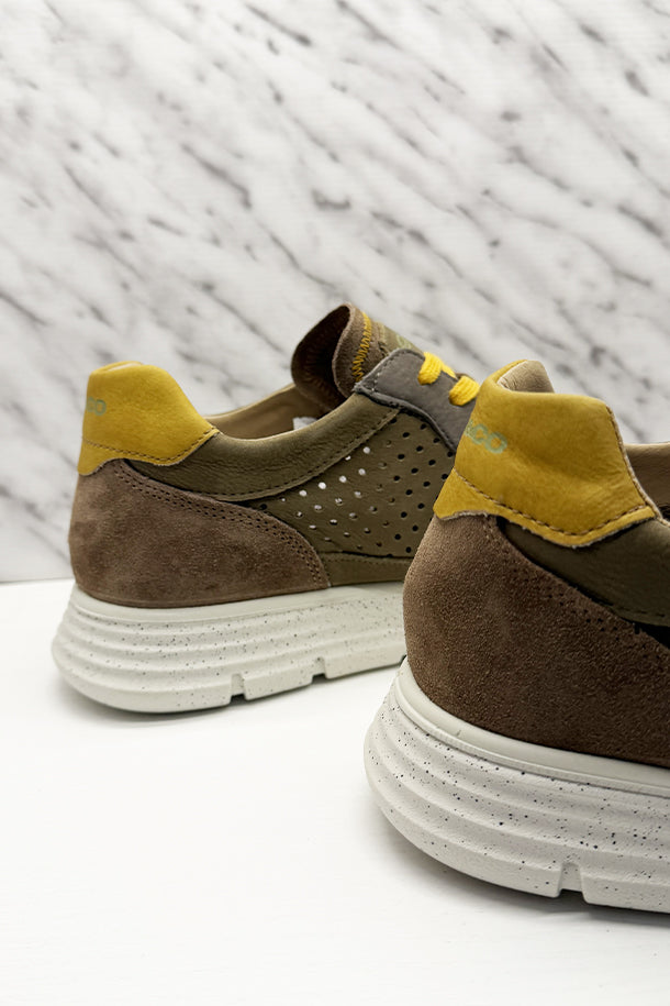 Sneakers-3