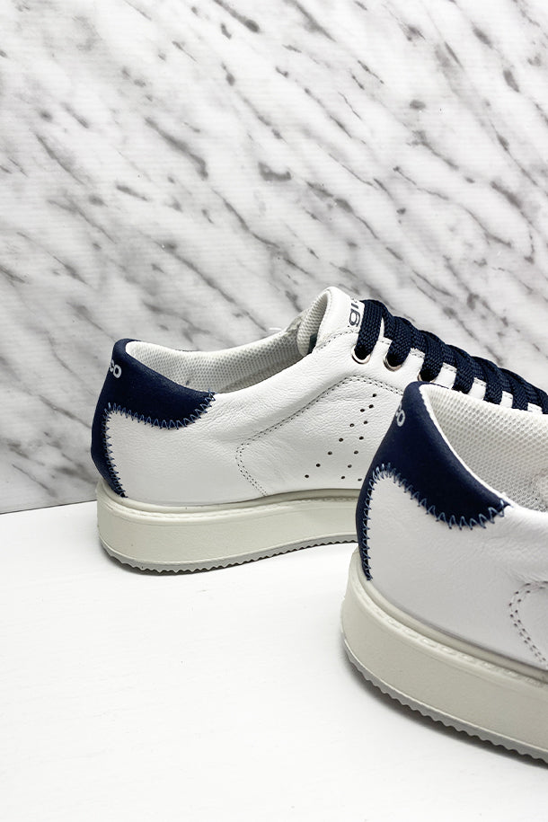 Sneakers-3