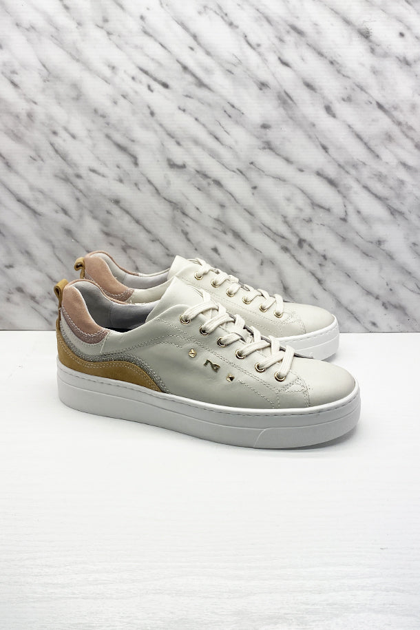 Sneakers-1