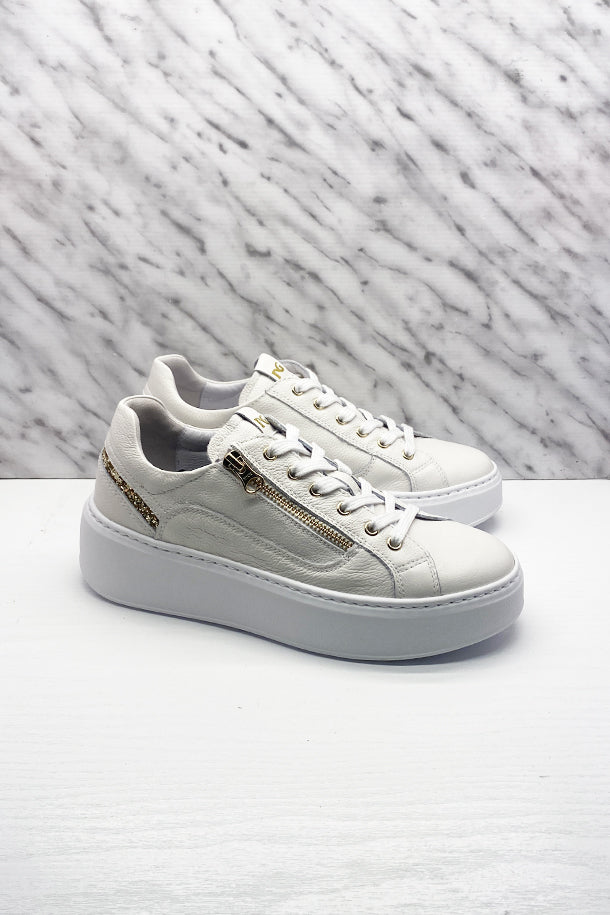Sneakers-1