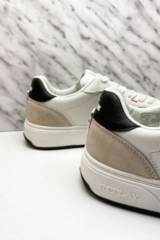 Sneakers-3