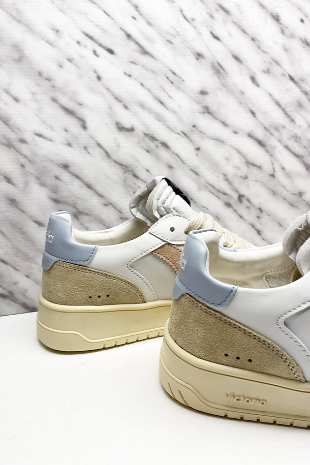 Sneakers-3