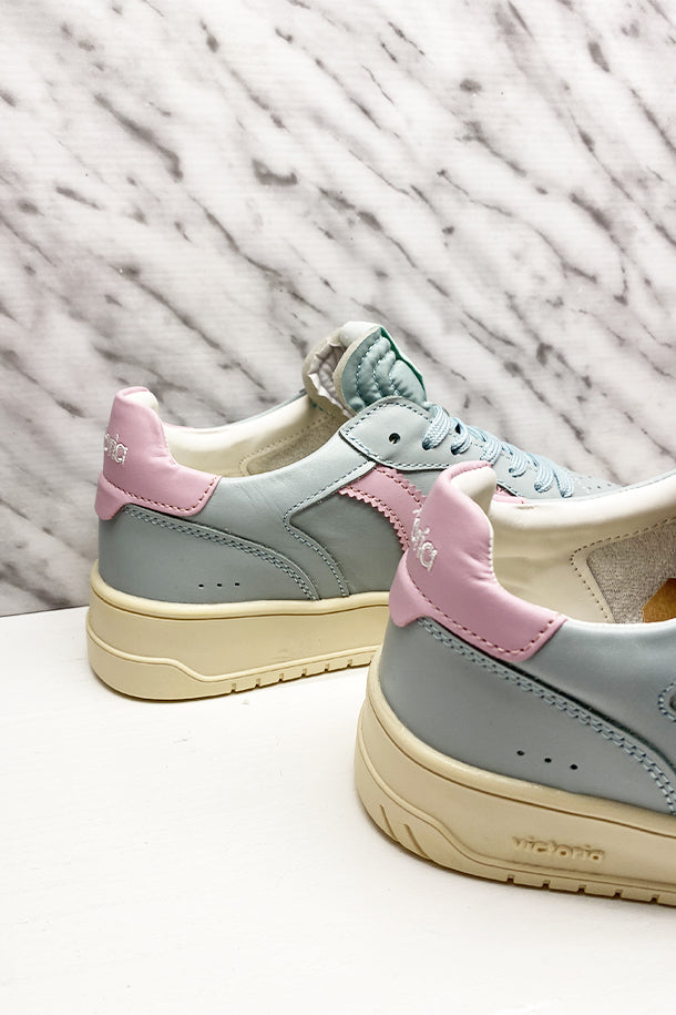 Sneakers-3