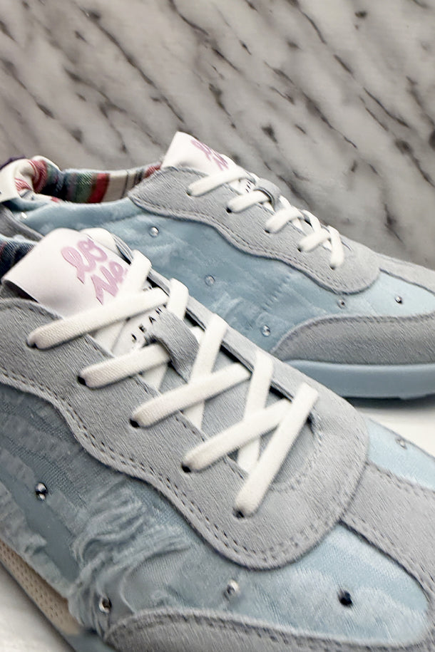 Sneakers-2