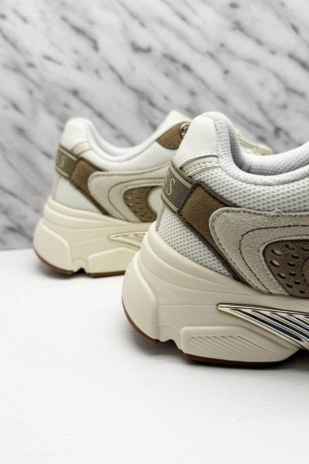 Sneakers-3