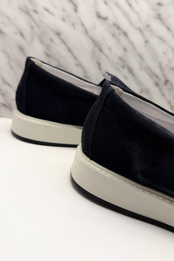 Sneakers-3