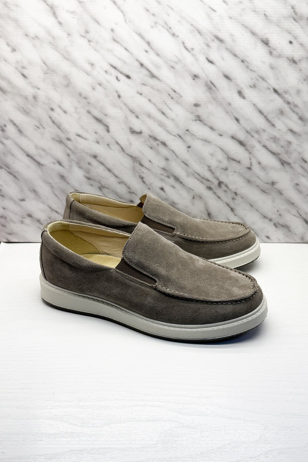 Sneakers-1