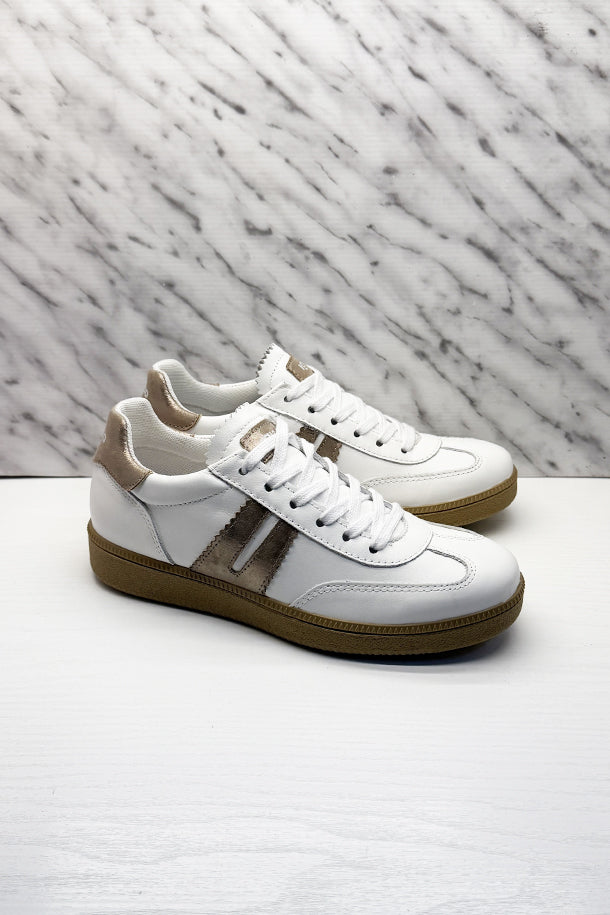 Sneakers-1
