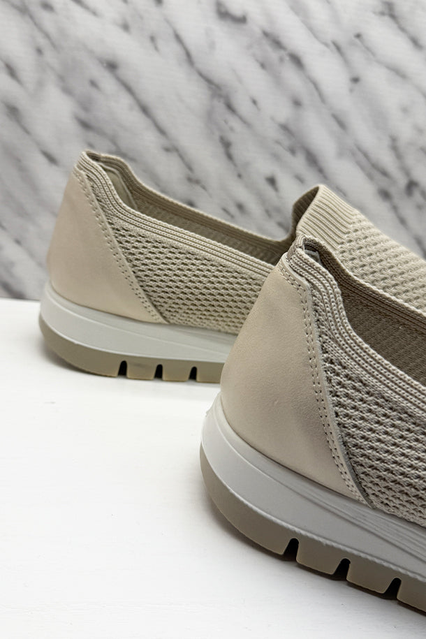 Sneakers-3