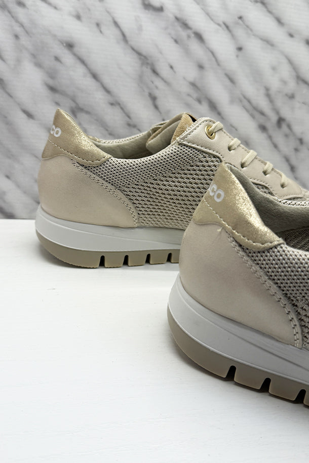 Sneakers-3