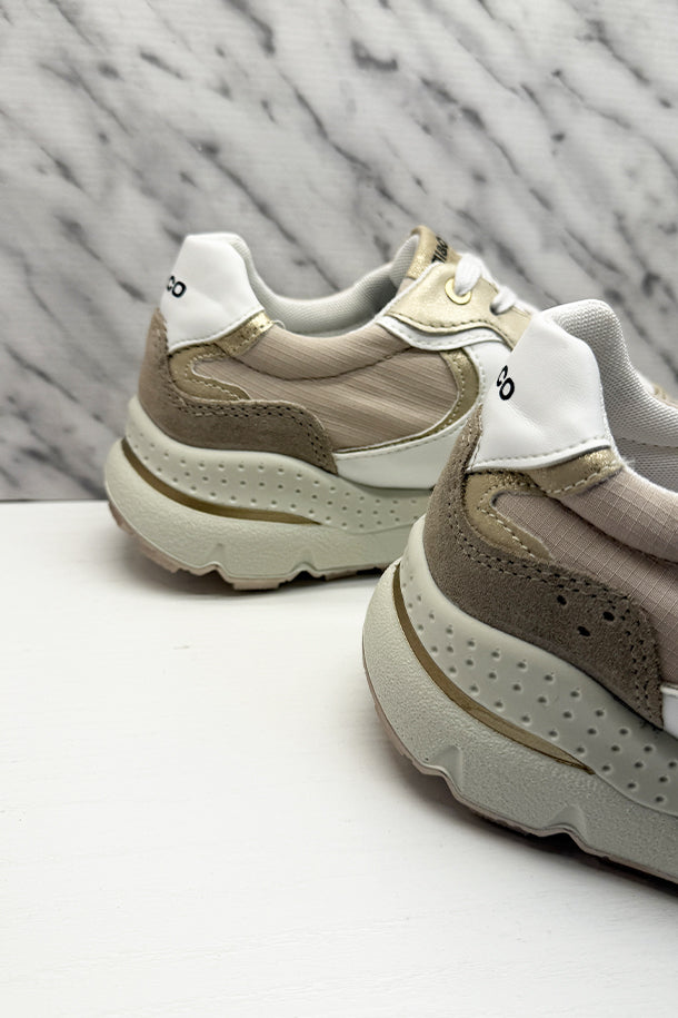 Sneakers-3