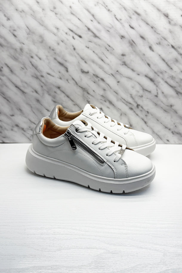 Sneakers-1