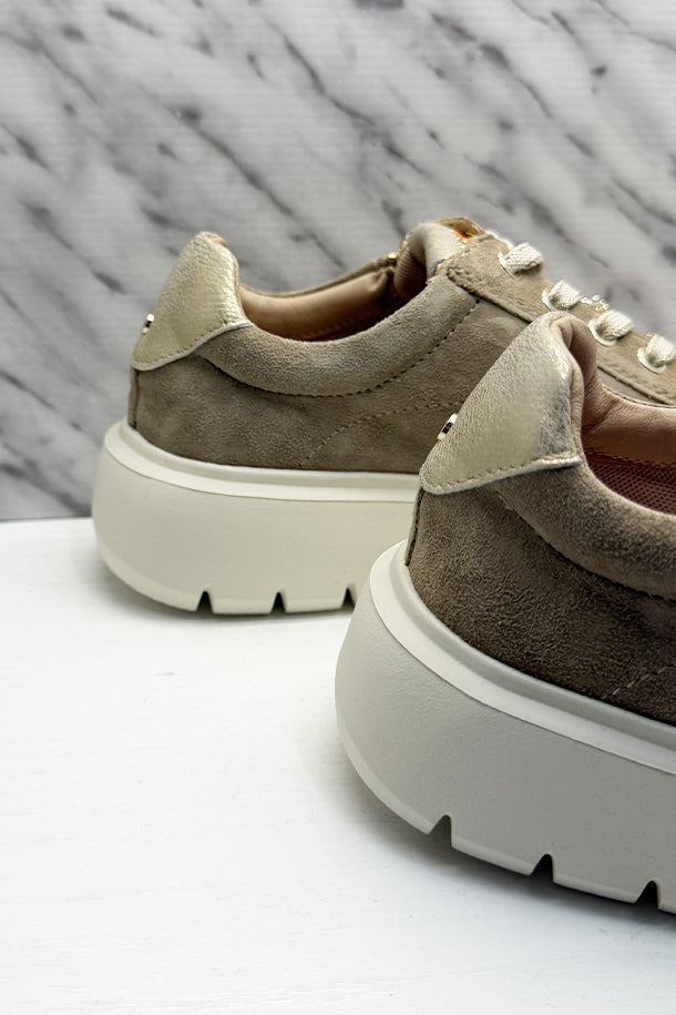Sneakers-3