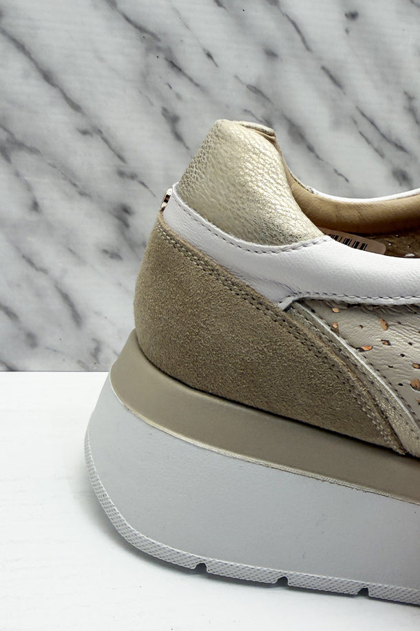 Sneakers-3